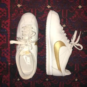 Nike Cortez, gold & cream- size 6.5